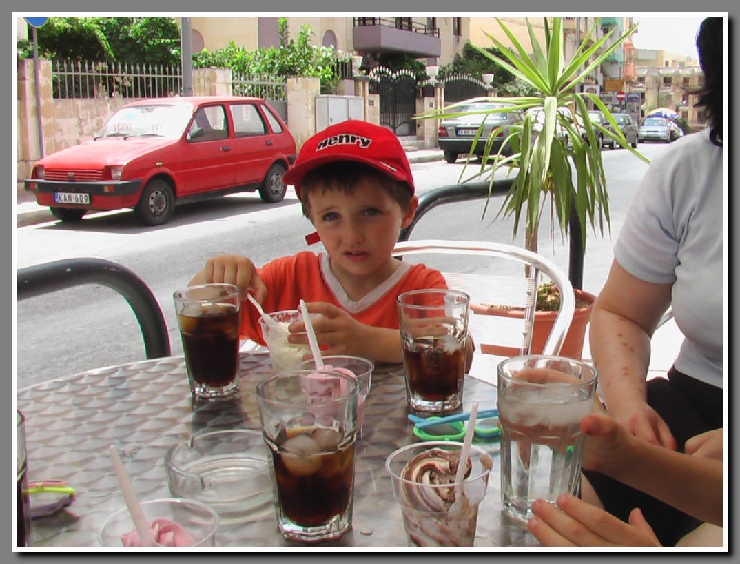 Holiday 005